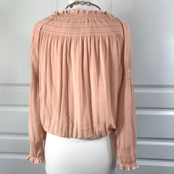 Greylin Blouse, soft blush shade. Size M - Picture 5 of 8